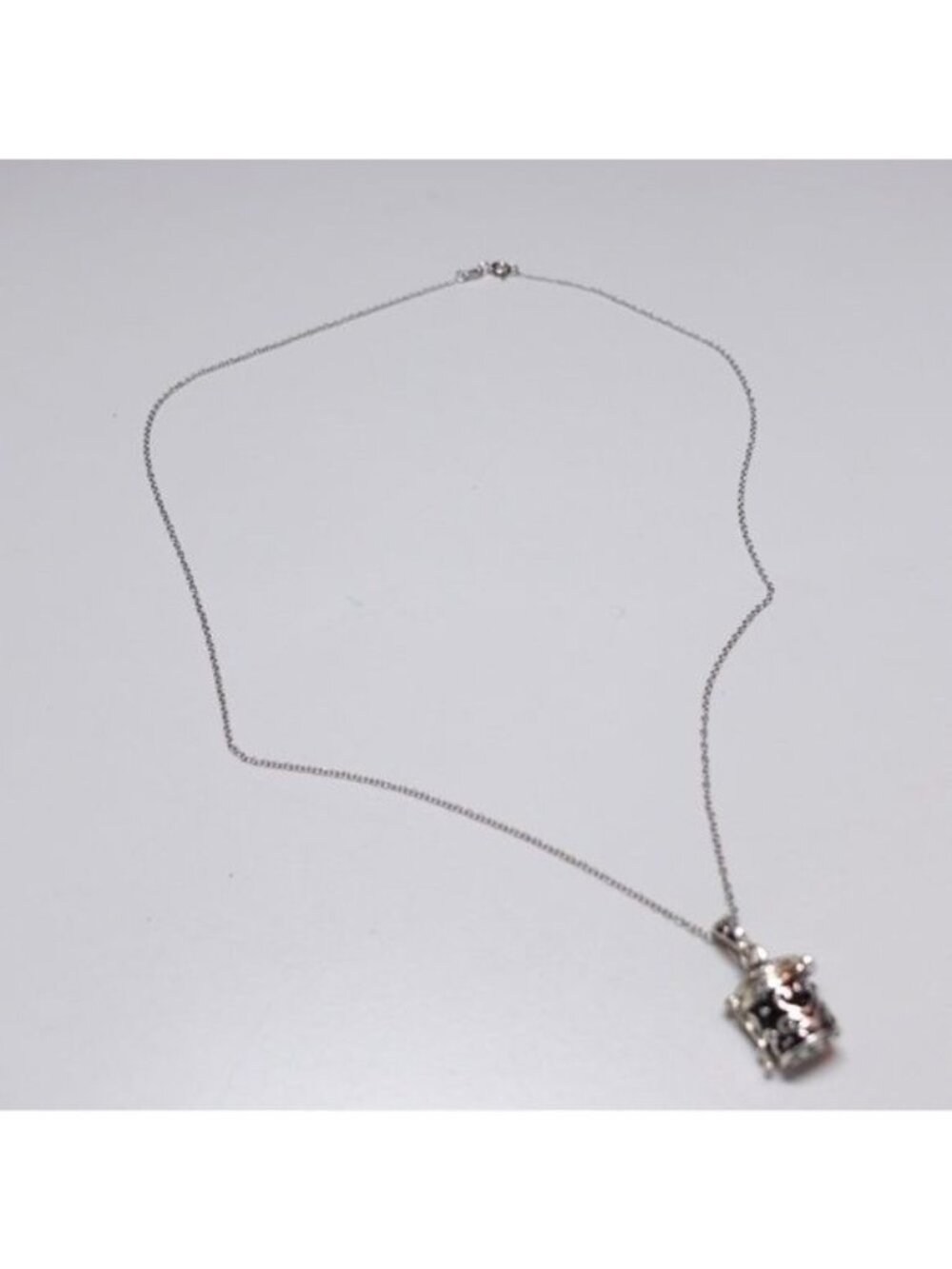 NIP Sterling Silver Prayer Box Pendant Necklace Green Faceted Stones Filigree